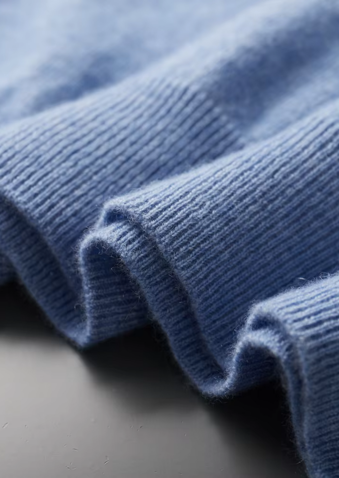 100% KASHMIR MAJICA S VISOKIM OVRATNIKOM