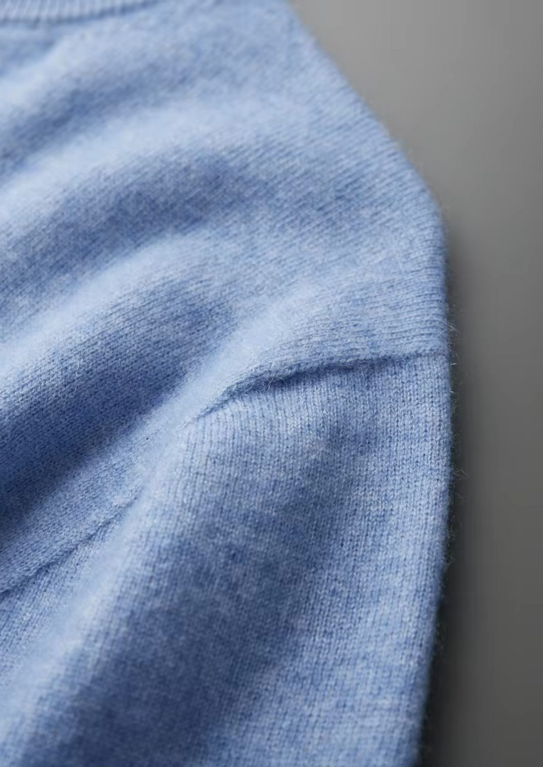 100% KASHMIR MAJICA S VISOKIM OVRATNIKOM