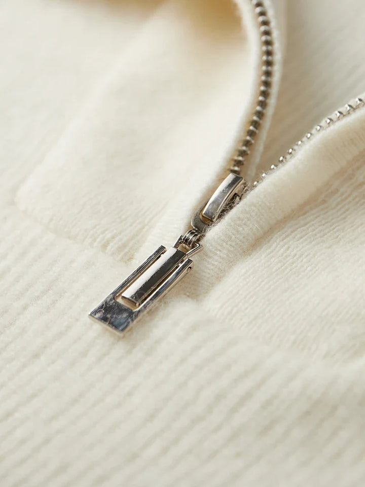 100% KAŠMIRSKI PULVER S POLU-ZIPOM