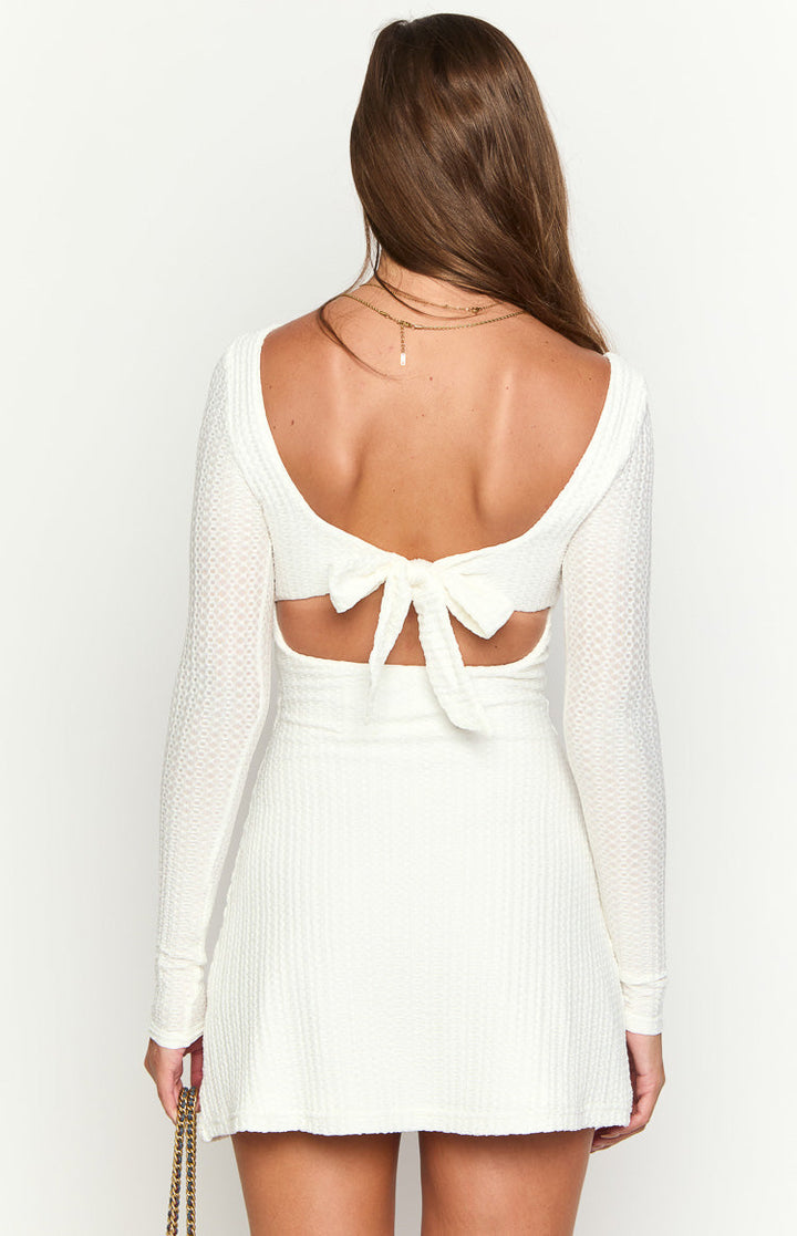Marcus bijela mini haljina dugih rukava