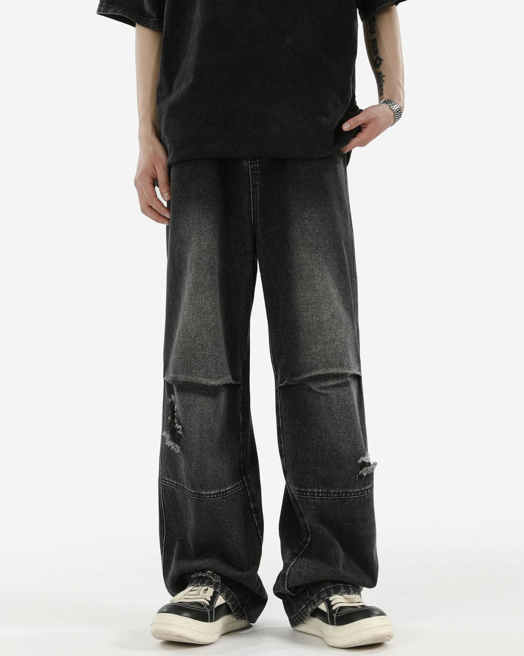 Riverton PLEATED Loose Jeans