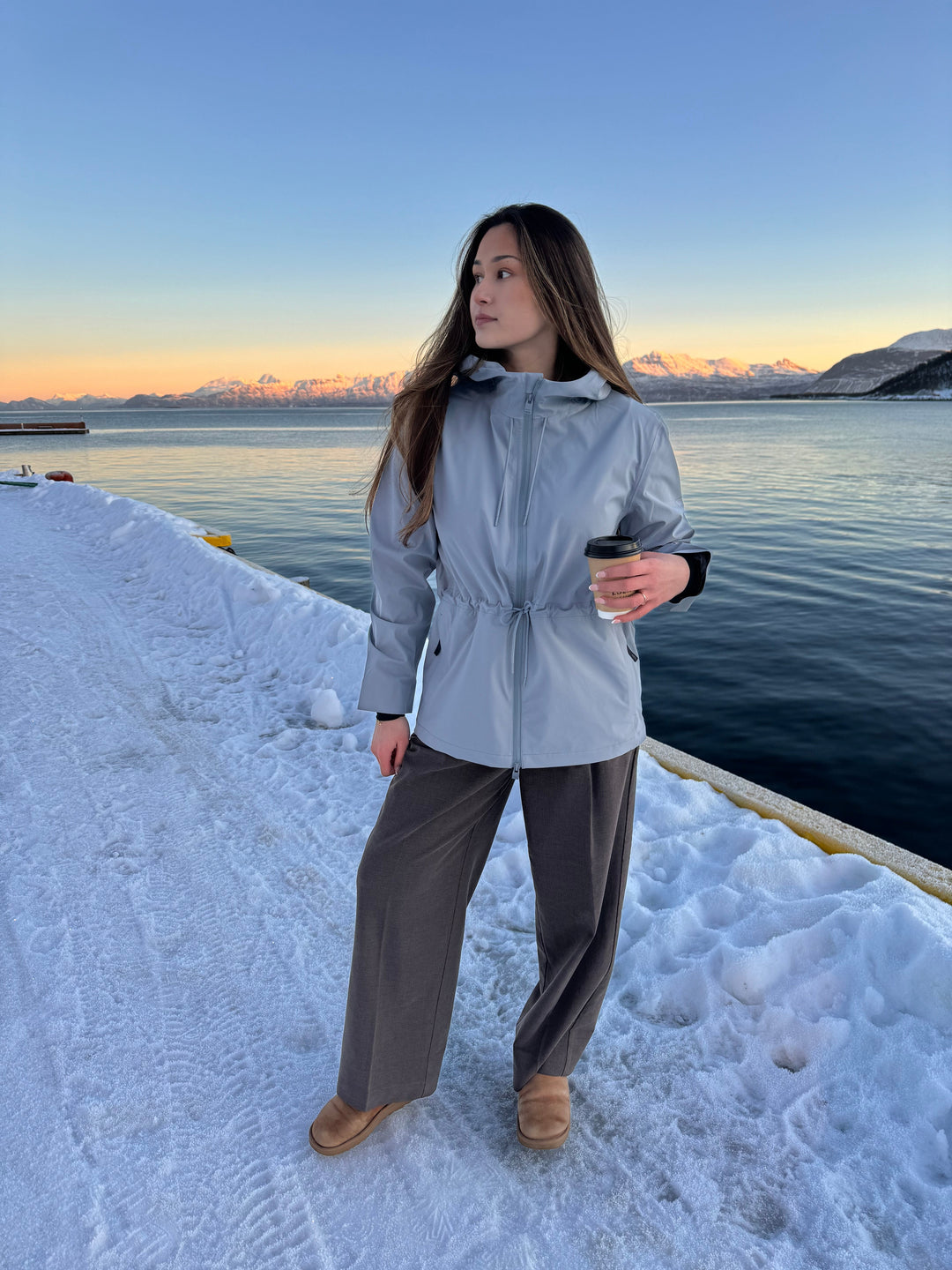 SUVA HARDSHELL STRING W JAKNA POOL