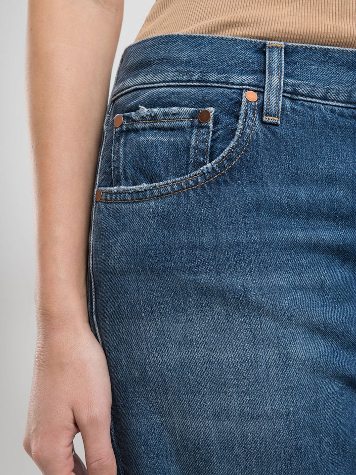 BECKA TRAPERICE KRAJENE ČIZME SA SVETLOM