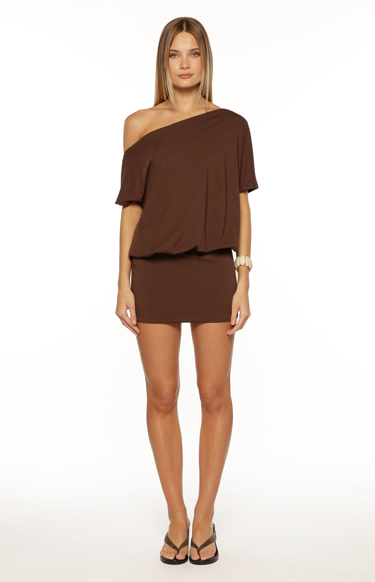 Bisou Brown Mini haljina s otvorenim ramenima