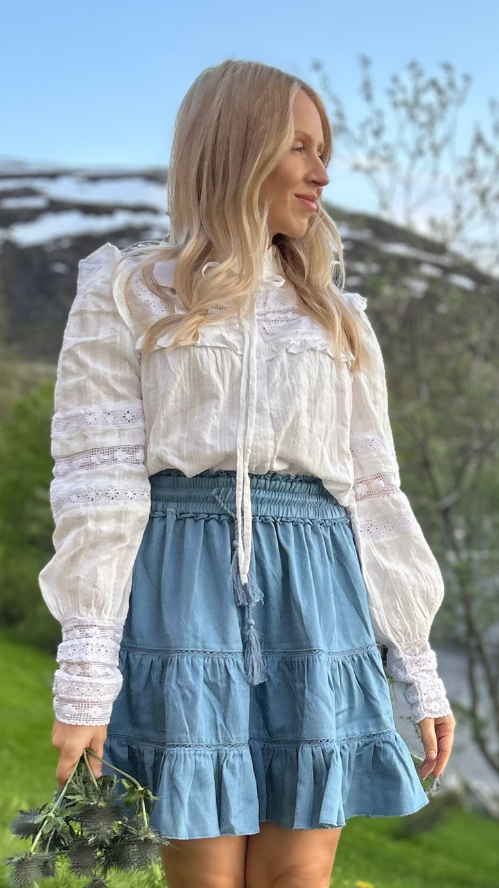 KAROLINE BLUZA BEJELA