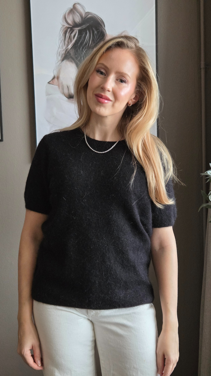 MONROE 24 PLETENA MAJICA CRNA