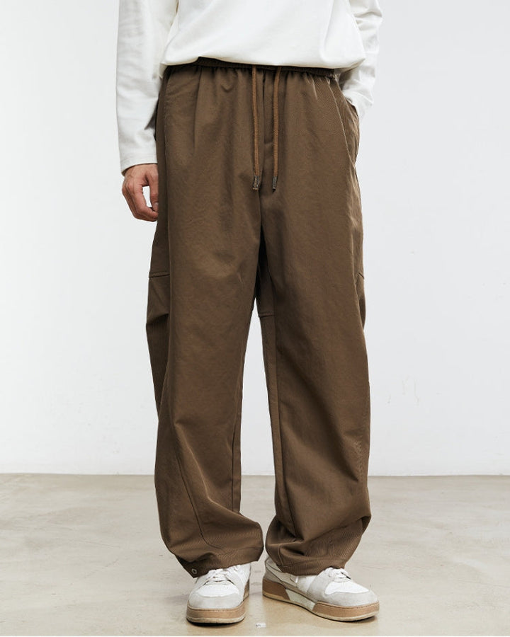 Hlače s širokim nogavicama i elastičnim pojasom